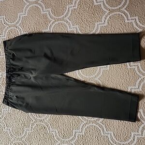 Lululemon Jet Crop In Green EUC
